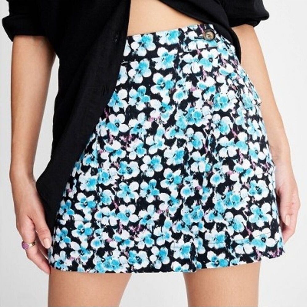 Future Collective Wrap Cargo Skirt Womens Size‎ 0 Linen Blue Ditsy Floral NEW